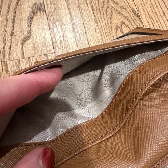 Michael Kors Trifold Wallet - Picture 9 of 13